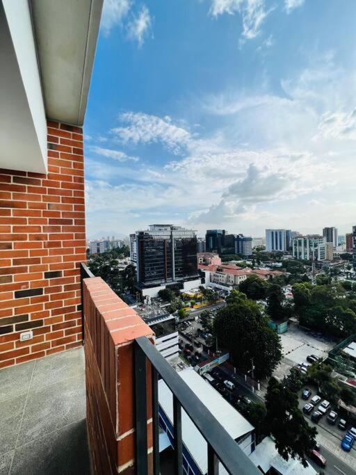 Apartamento 2 Habitaciones, Edificio Airali, Zona 10, Miradolo Guatemala City Екстер'єр фото